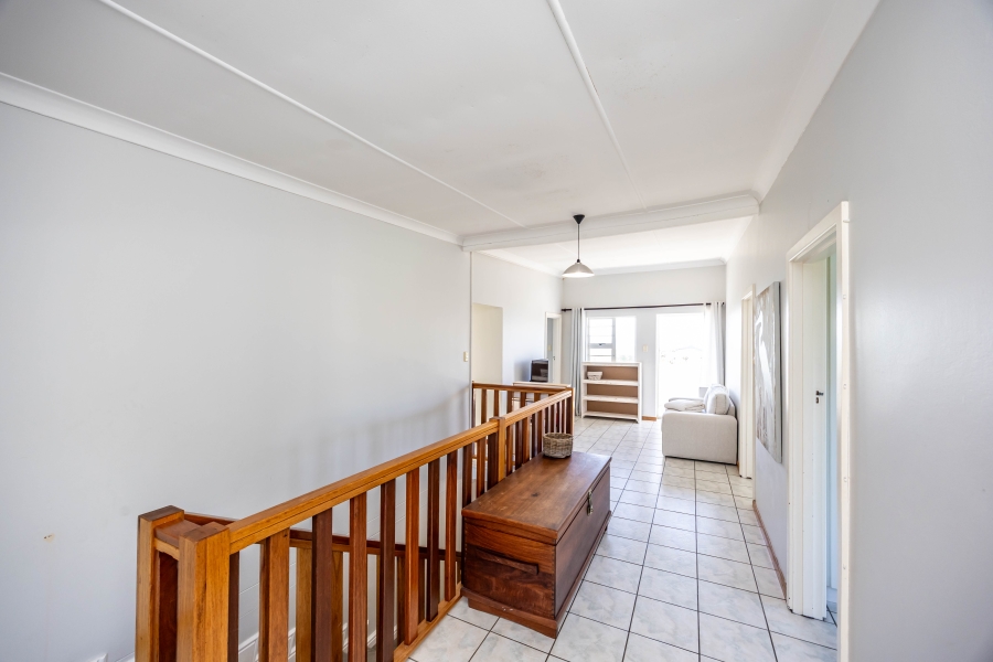 To Let 4 Bedroom Property for Rent in Kidds Beach Eastern Cape